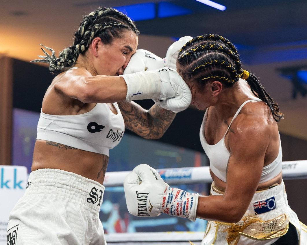 Fot. Darren Burns, "Double Whammy", 3. miejsce w kat. Boxing / World Sports Photography Awards 2026