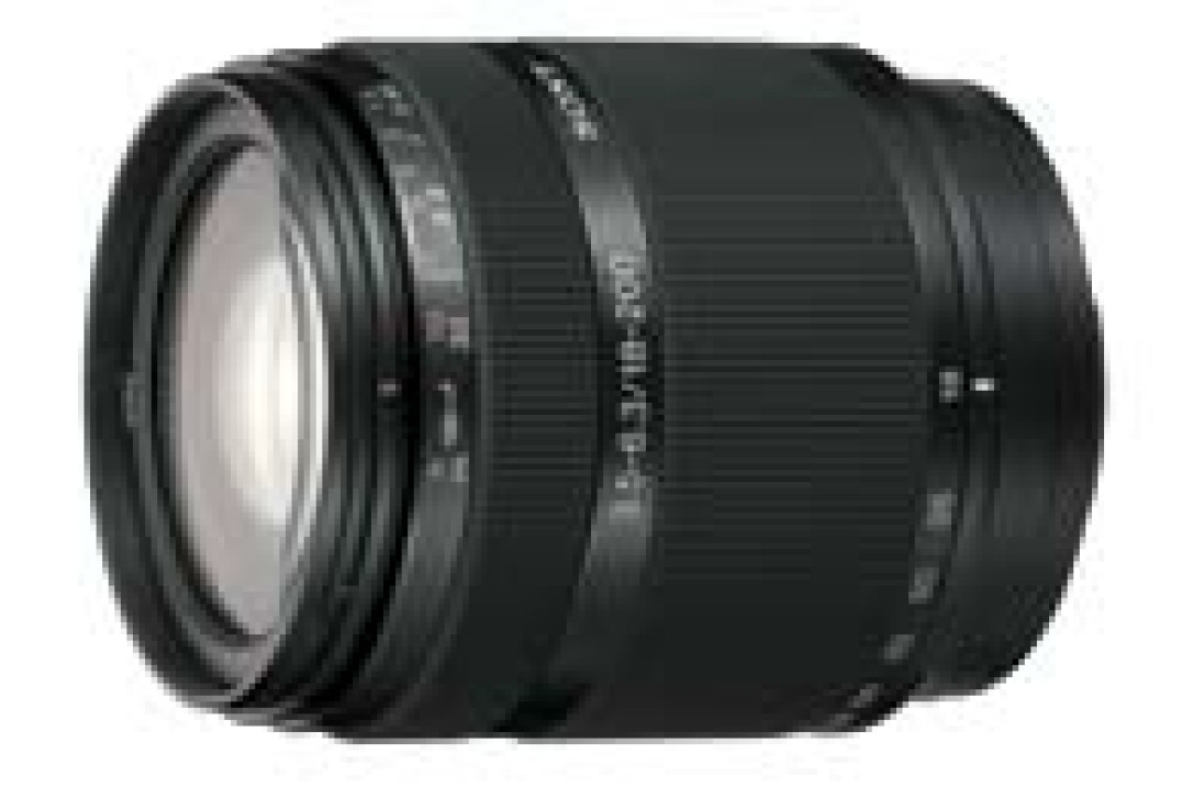 Sony A100 z superzoomem 18-200 mm - nowy zestaw handlowy