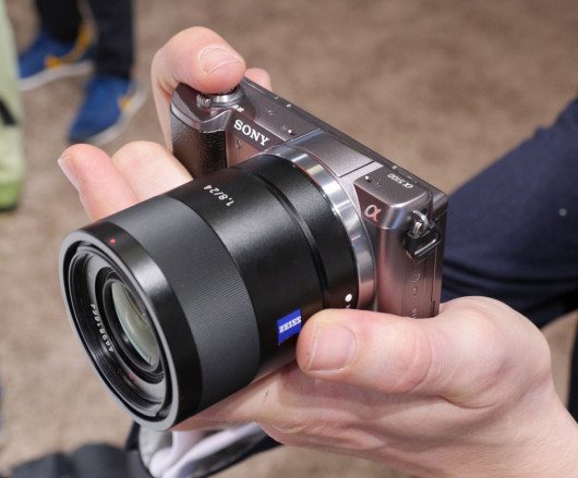 Sony A5100