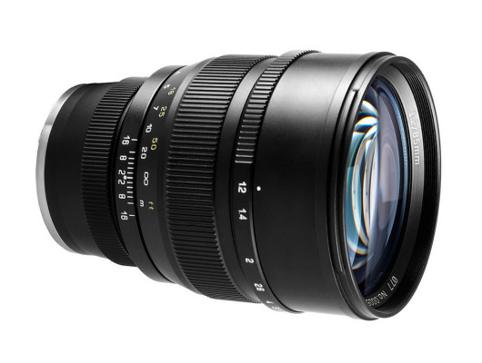 Mitakon Speedmaster 85 mm f/1.2