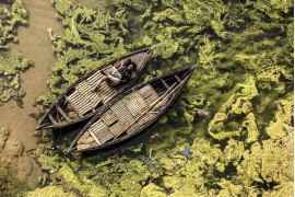 fot. Debashis Mukherjee, "Boatman", finalista kategorii Travel