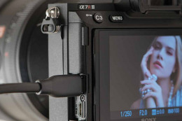 Sony aktualizuje modele A7R III i A7R IV o nowy ekran i USB 3.2