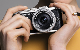 Olympus PEN E-PL8 - funkcjonalny i mobilny