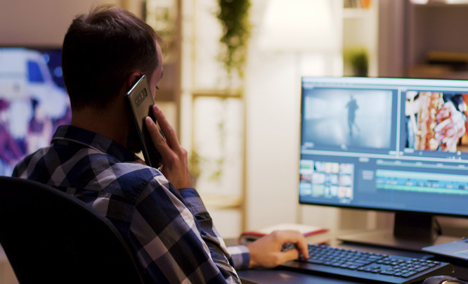  Olbrzymia nowość w Adobe Premiere Pro - Productions do pracy zespołowej i Team Projects do zdalnego zarządzania projektami