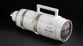 Viltrox Luna 30-300 mm T4 Zoom 10x - jeden, by rządzić wszystkimi