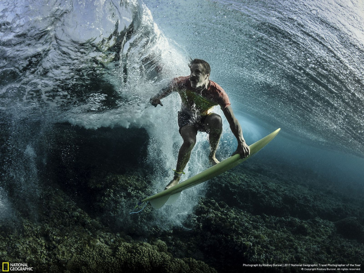 fot. Rondey Bursiel, "Under the Wave", 3. miejsce w kategorii Ludzie