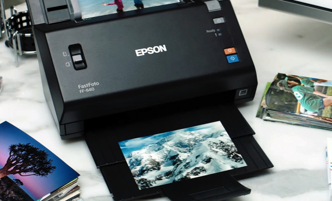 Epson FastFoto FF-640 - skan w sekundę