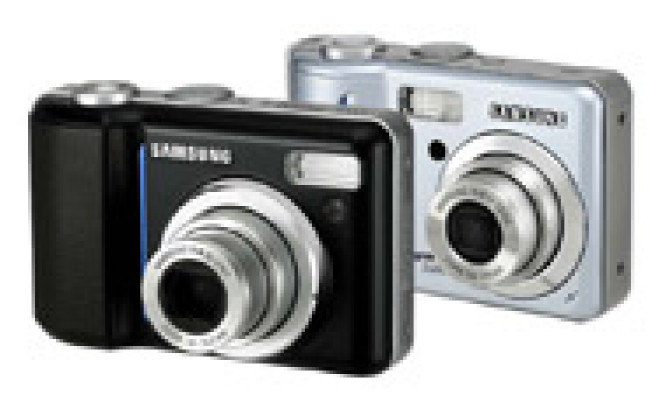  Samsung Digimax S600, S800 - stylowy Standard