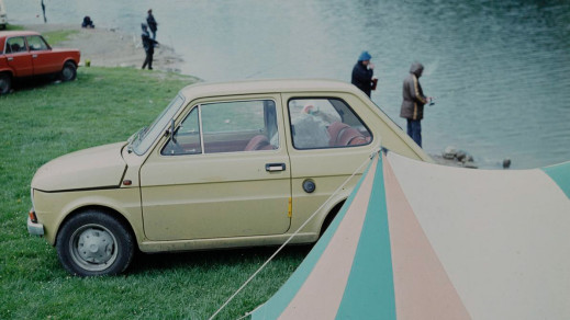 Jak się kiedyś podróżowało? „Chemare” to nostalgiczna refleksja nad wycieczkami wbrew wszelkim przeciwnościom