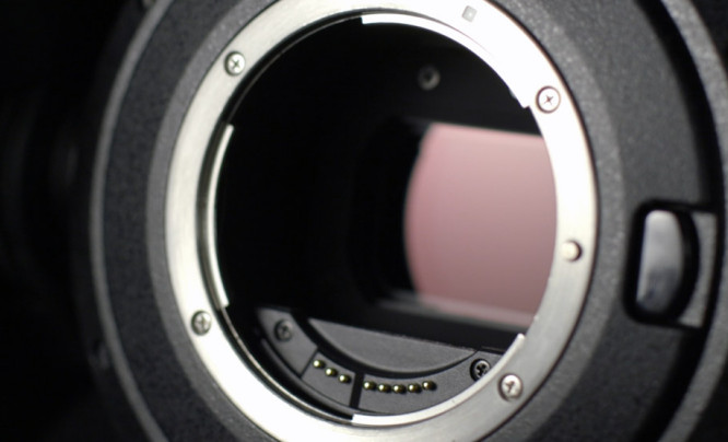 Canon patentuje aparat z dwiema matrycami. Czy tak będzie wyglądać przyszłość rynku foto?