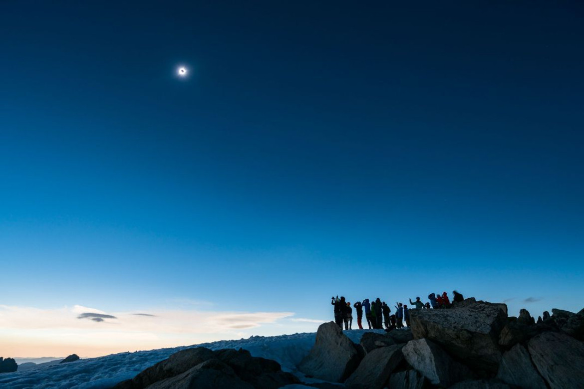 fot. Jason Hatfield, "Summit Eclipse", finalista kategorii American Experience