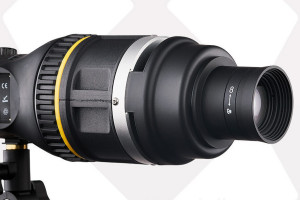 Quadralite SVL 800S - kompaktowy LED ze snootem