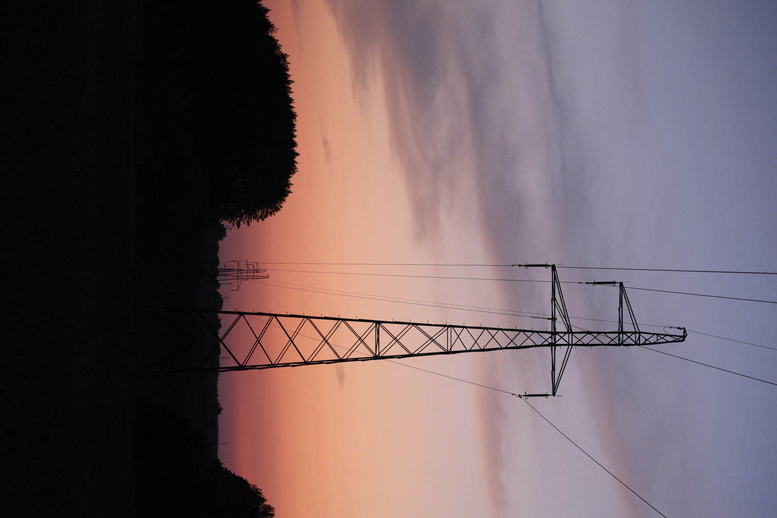 1/200 s, f/2.8, ISO 2000, 70.0 mm