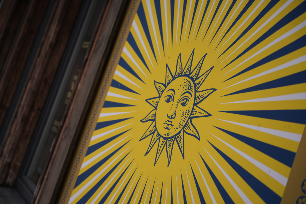 1/2000 s, f/2.8, ISO 200, 49.0 mm