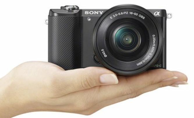 Sony A5000 - obiektyw 20 mm f/2,8 gratis w promocji
