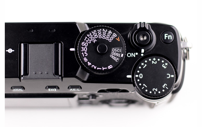 Fujifilm X-Pro2 - pokrętło czasów oraz ISO, tryb w pełni manualny