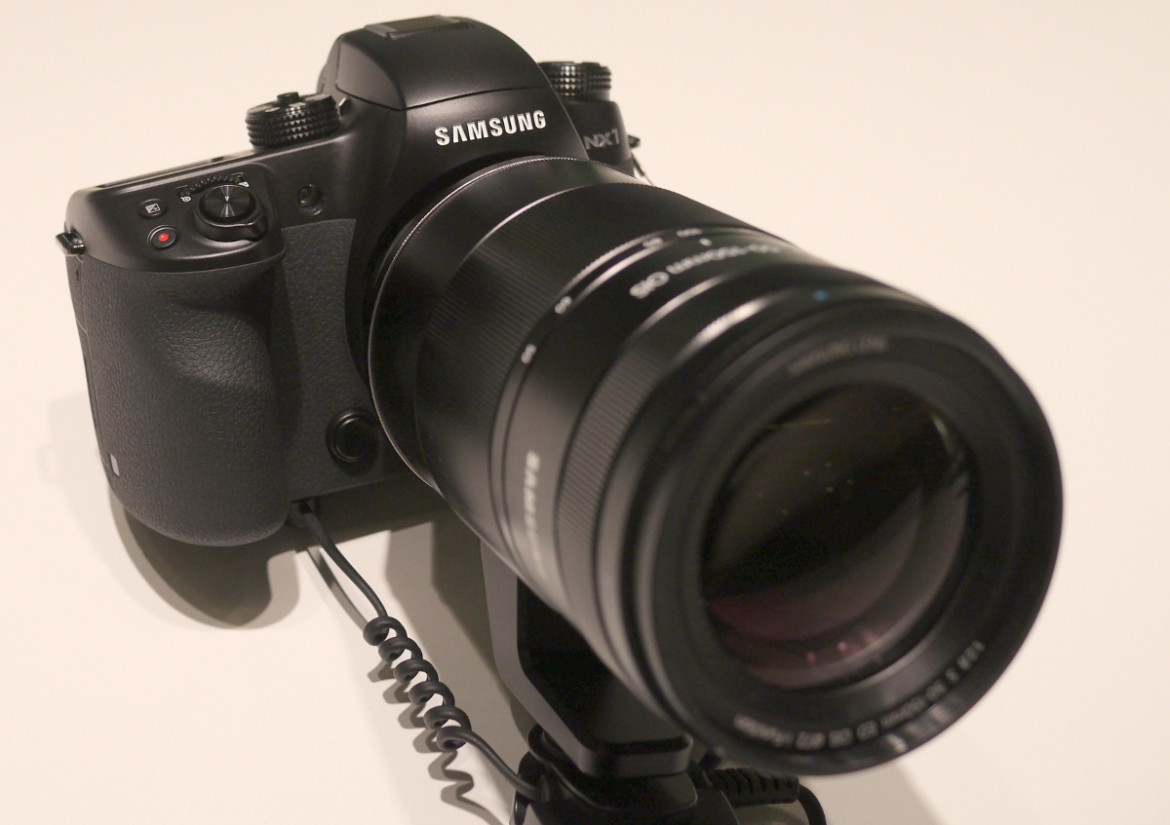 Samsung NX1