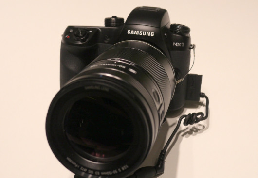 Samsung NX1