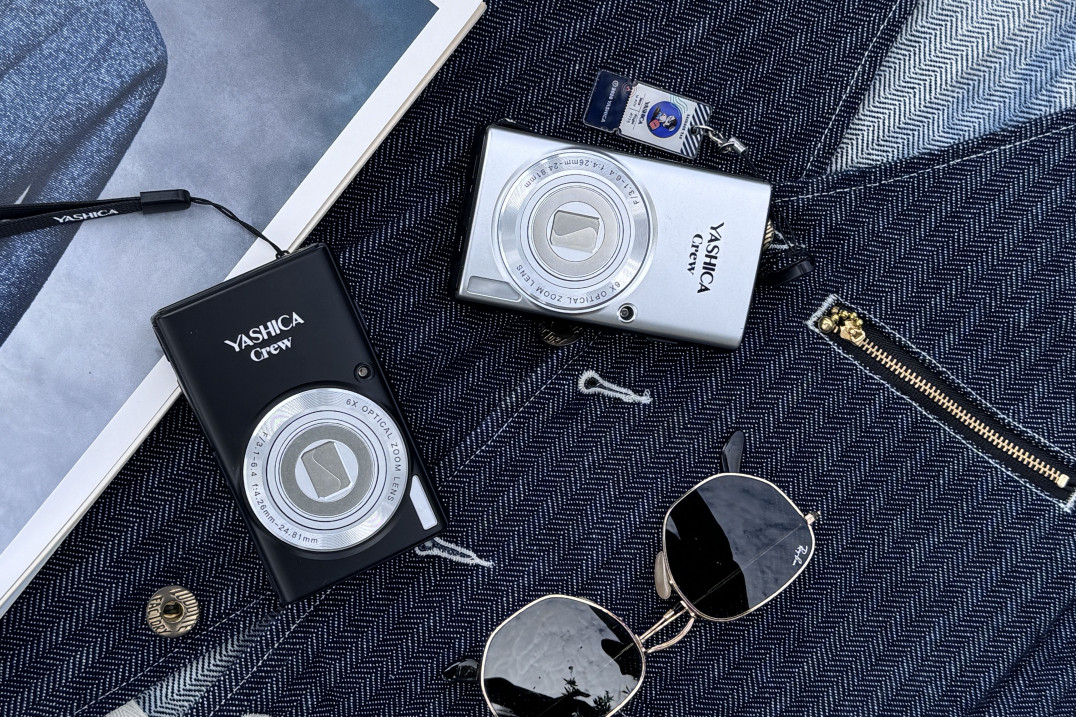 Yashica Crew - niewielki kompakt z 6-krotnym zoomem i odchylanym ekranem