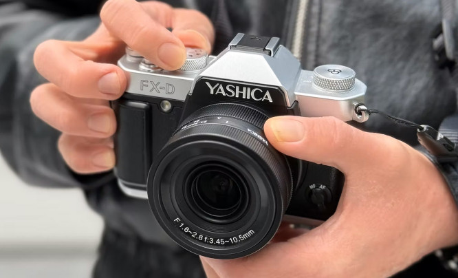 Yashica FX-D 100 i FX-D 300 - nadchodzą nowe cyfrówki w stylu retro. Nie dajcie się na to nabrać