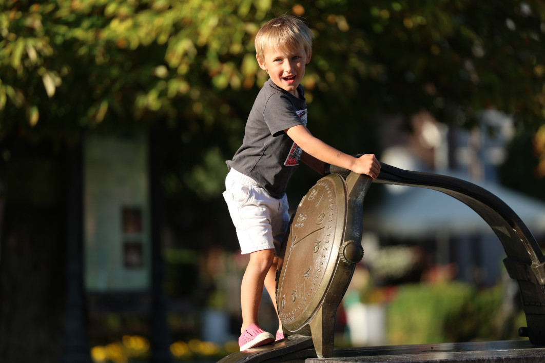 1/800 s, f/2.8, ISO 100, 200.0 mm