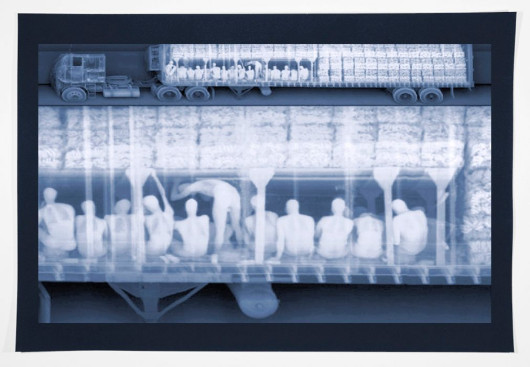 fot. Noelle Mason, z cyklu X-Ray Vision vs. Invisibility, 1. miejsce w kategorii Cykle konkursu Lensculture Art Photography Awards 2019