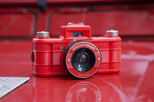 Lomography Sprocket Rocket 2.0 - panoramiczne zdjęcia na całej rozpiętości filmu 35 mm