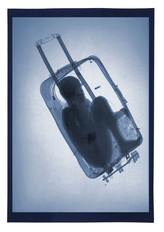 fot. Noelle Mason, z cyklu X-Ray Vision vs. Invisibility, 1. miejsce w kategorii Cykle konkursu Lensculture Art Photography Awards 2019