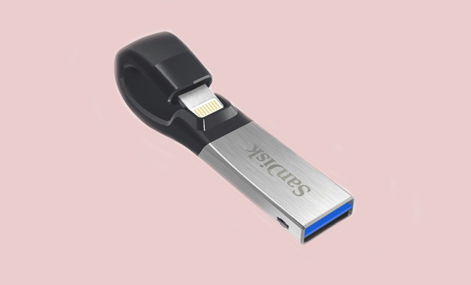  SanDisk iXpand Flash Drive - nośnik pamięci ze złączem Lightning