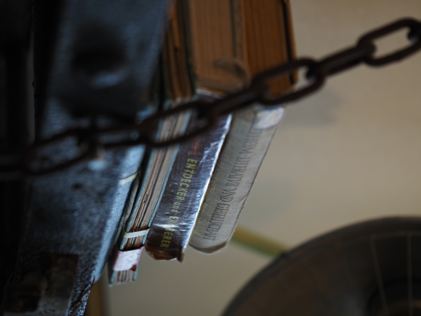 1/125 s, f/2.8, ISO 250, 60.0 mm