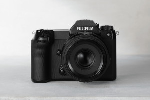 Fujifilm GFX100S II - najnowsza 102-megapikselowa matryca w kompaktowym body