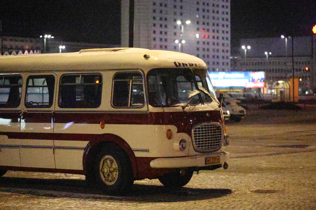 1/3200 s, f/2.8, ISO 204800, 105.0 mm