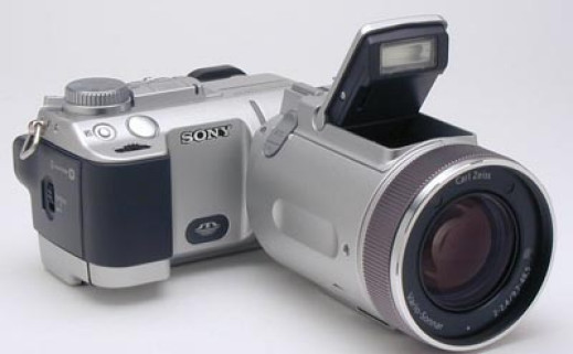 Sony prezentuje DSC-F717
