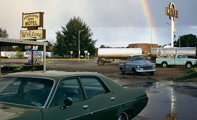  „American Surfaces”, czyli fotograficzny film drogi i portret amerykańskiej prowincji lat 70.