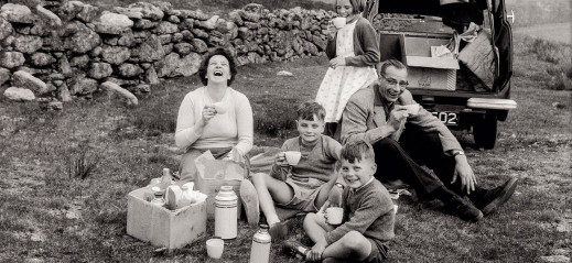 Czas na piknik! Album „A Very British Picnic” to najzabawniejsze, co ostatnio widziałem [RECENZJA]