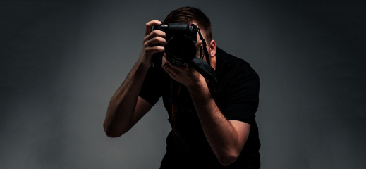 Większość fotografów ma długi - badanie rzuca nowe światło na stan branży