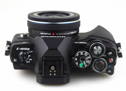 Olympus OM-D E-M10 Mark III