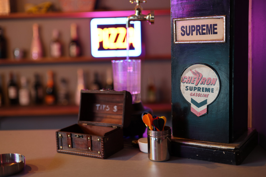 1/160 s, f/1.8, ISO 1250, 45.0 mm