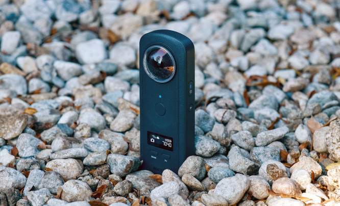 Ricoh Theta A1 - odporna kamerka sferyczna do dokumentacji i inspekcji