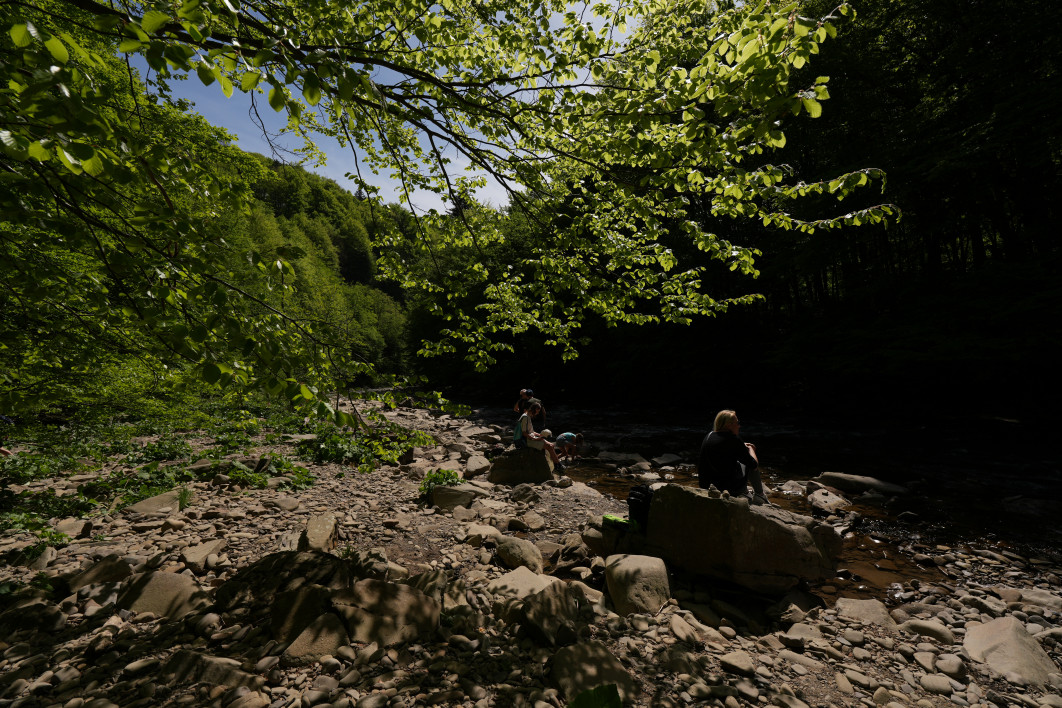 1/2000 s, f/4, ISO 100, 16.0 mm