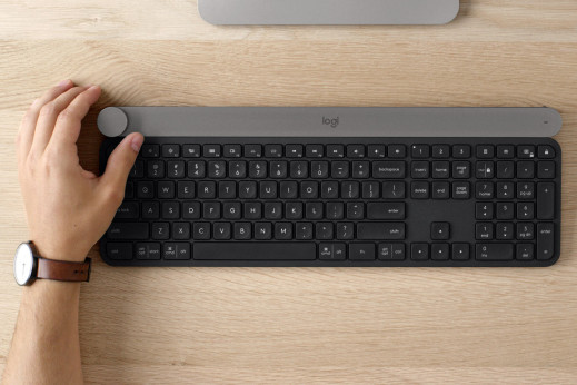 Logitech Craft - bezprzewodowa klawiatura z pokrętłem, które usprawnić ma pracę w programach graficznych