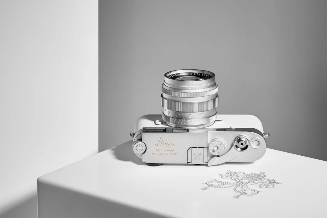 Unikatowa Leica papieża Franciszka sprzedana za 6.5 mln euro
