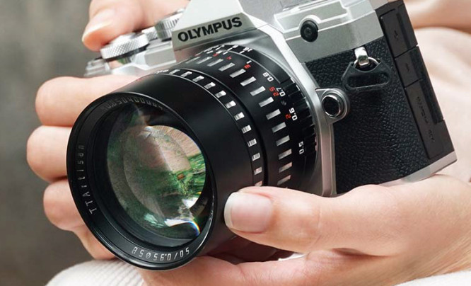 TTartisan 50 mm f/0.95 - ultrajasna portretówka do aparatów APS-C i Mikro Cztery Trzecie