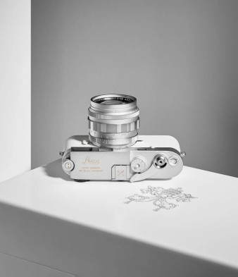 Unikatowa Leica papieża Franciszka sprzedana za 6.5 mln euro