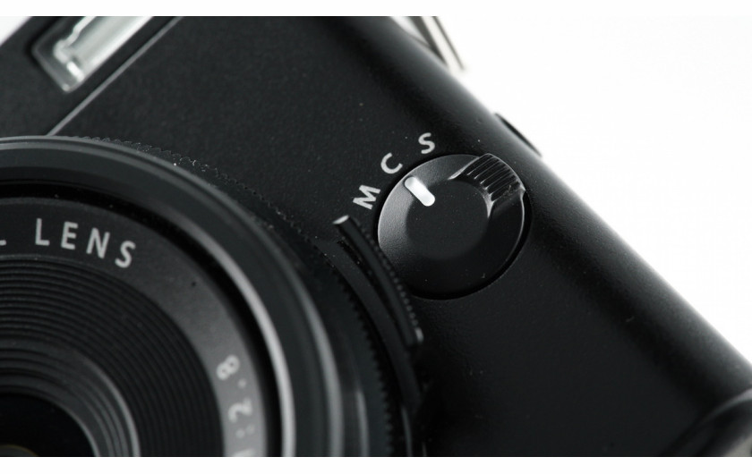 Fujifilm X70