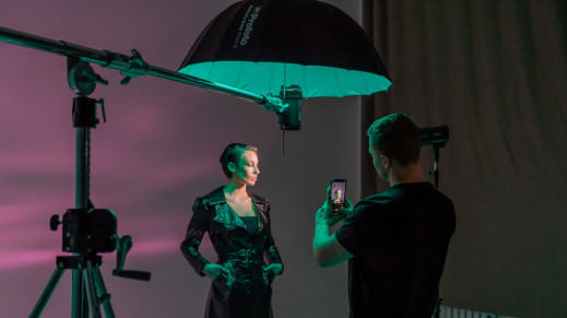 Profoto Camera - nowa aplikacja do fotografowanie smartfonem z lampami błyskowymi