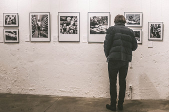 Pokaż swoje prace na wystawie! Galeria Bezdomna zawita w ten weekend do Warszawy