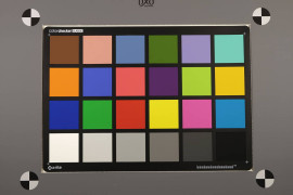 Fujifilm X-A2 - automatyczny balans bieli: światło mieszane; tablica testowa