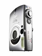 Canon Digital IXUS 700 - nowa obudowa i 7 mega