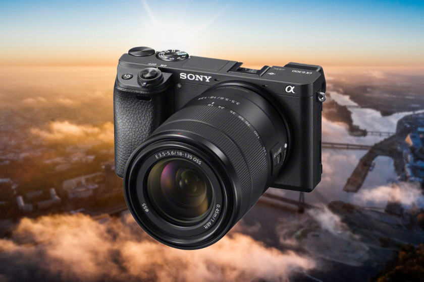 Lente Sony E 18-135mm f/3.5-5.6 OSS para Câmeras APS-C E-Mount